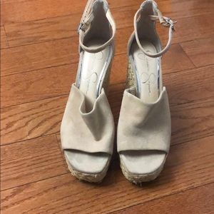 Jessica Simpson Size 7.5 Suede Nude Wedges
